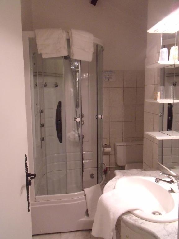Hotel Restaurant L'Ecluse Antonne-et-Trigonant ห้อง รูปภาพ