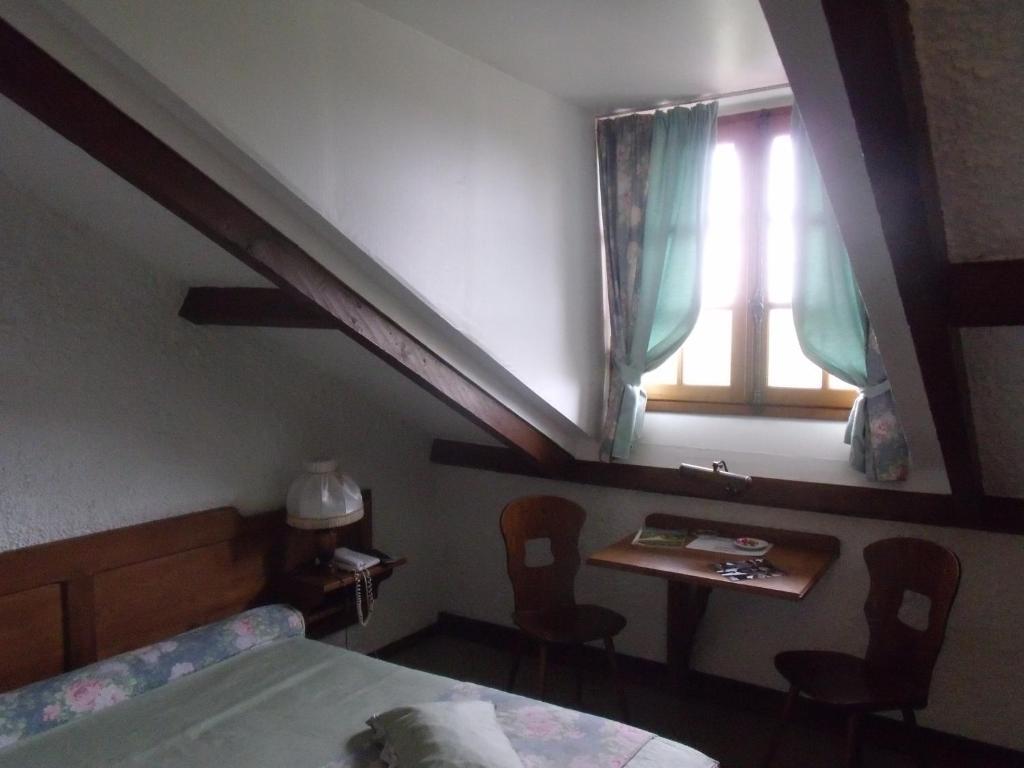 Hotel Restaurant L'Ecluse Antonne-et-Trigonant ห้อง รูปภาพ