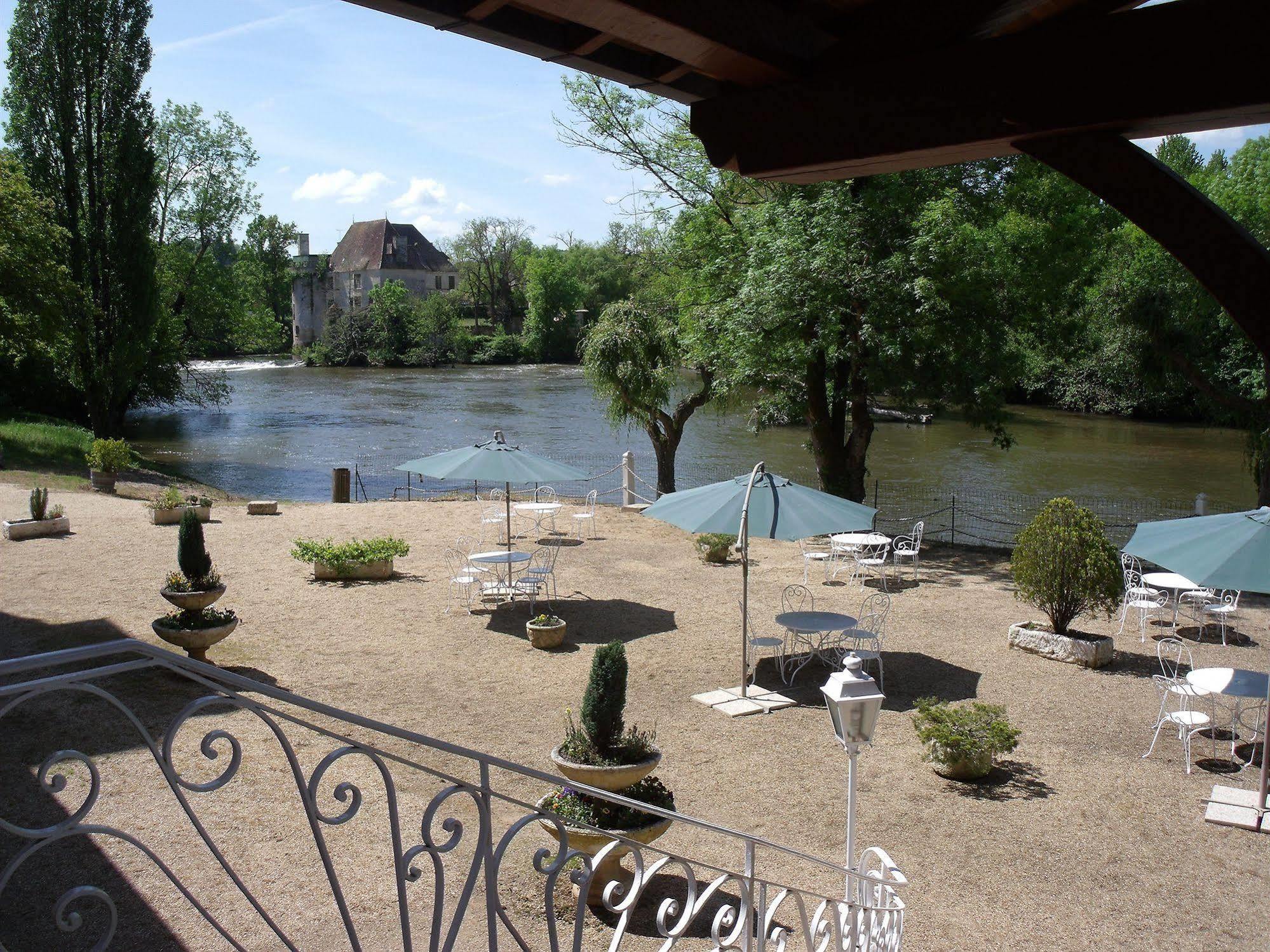 Hotel Restaurant L'Ecluse Antonne-et-Trigonant ภายนอก รูปภาพ